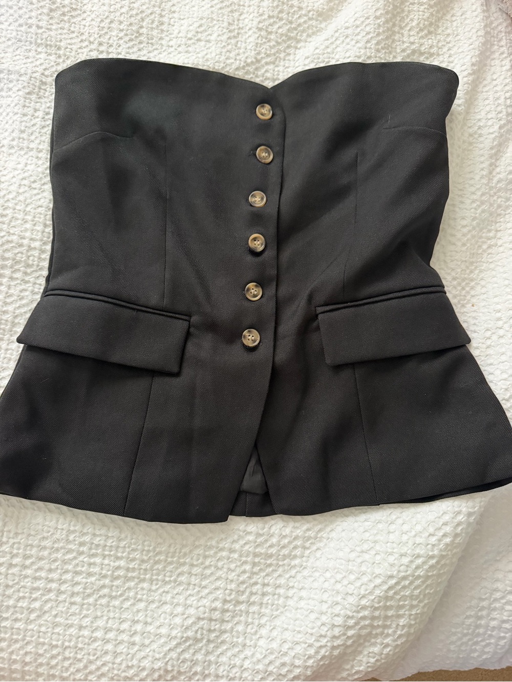 vestique Black Strapless Button Front Top